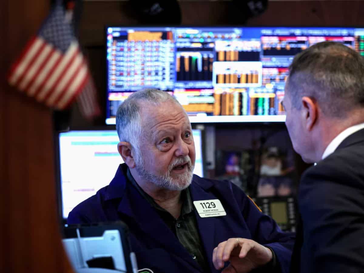 US stock market: Wall Street stocks fall as markets weigh strong wage data, Fed meeting