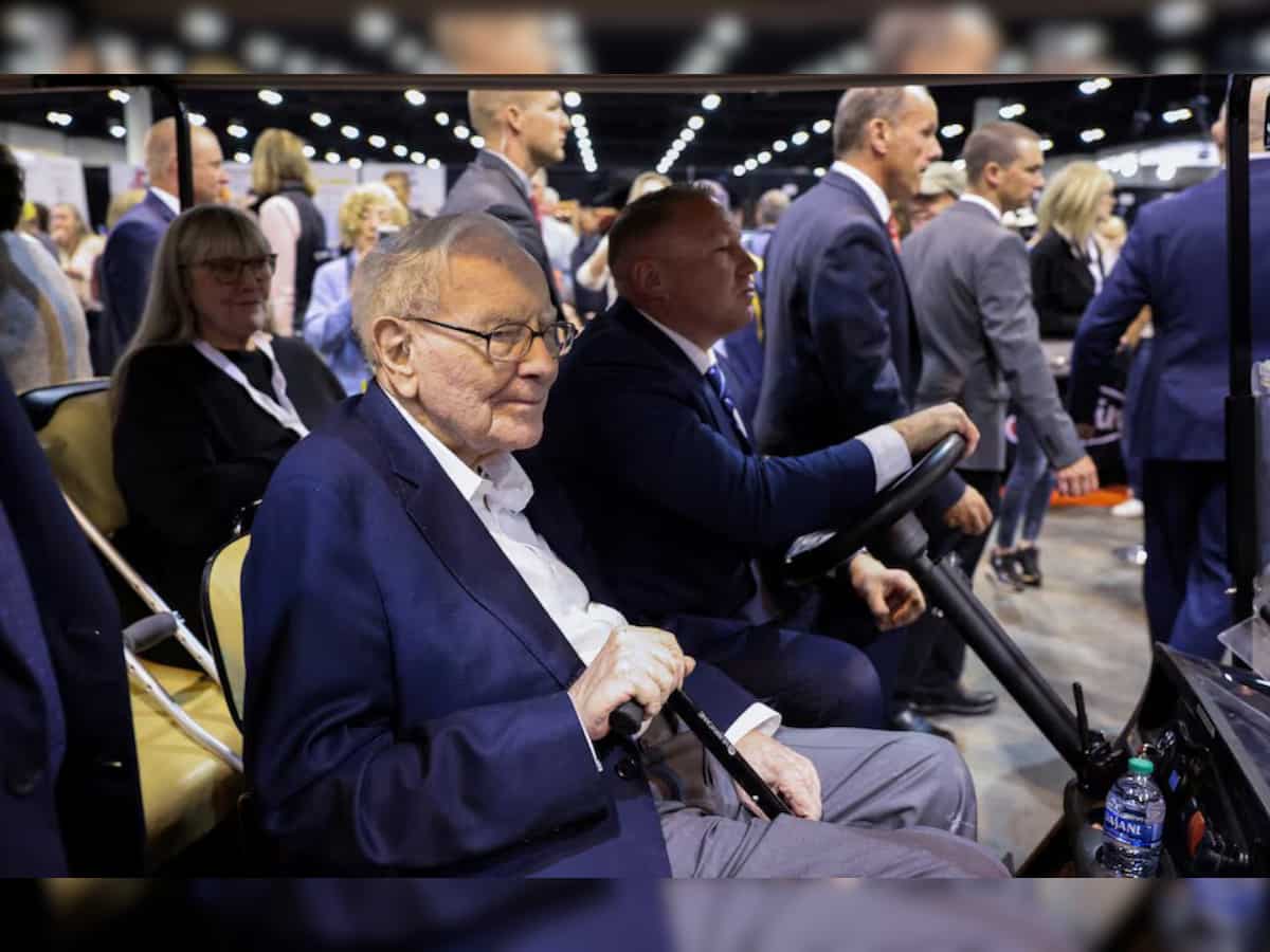 Warren Buffett lauds Apple despite trimming stake, says Berkshire is in good hands