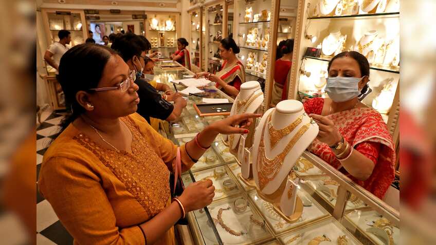 Gold and Silver rate today (May 6, 2024): Precious metals edge higher; yellow metal near Rs 70,900; white metal near Rs 81,800 