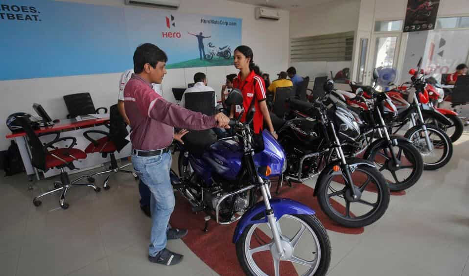 Hero MotoCorp Q4 Results: Splendor Plus motorcycle maker's net profit ...