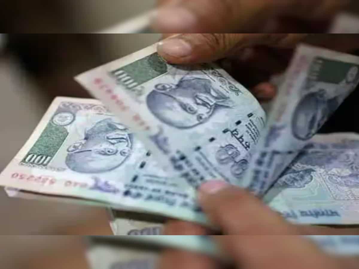 SIP: How saving Rs 100 a day can help you build wealth of over Rs 1 crore; get calculations