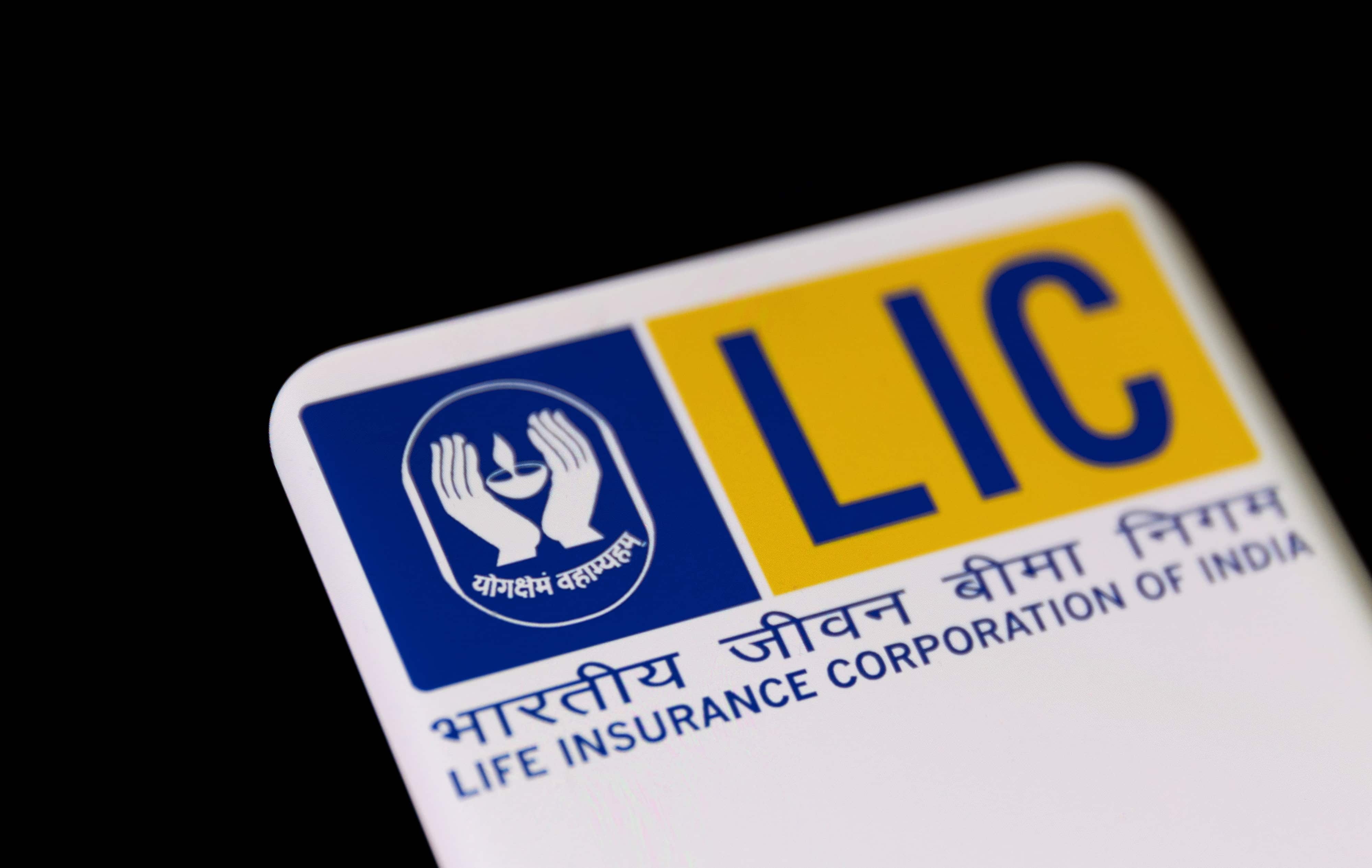 LIC's April premium hits decade high of Rs 12,384 crore