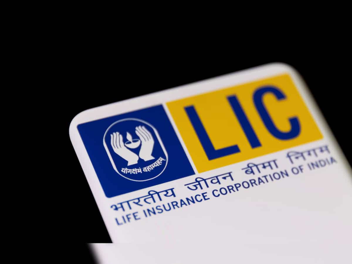 LIC's April premium hits decade high of Rs 12,384 crore