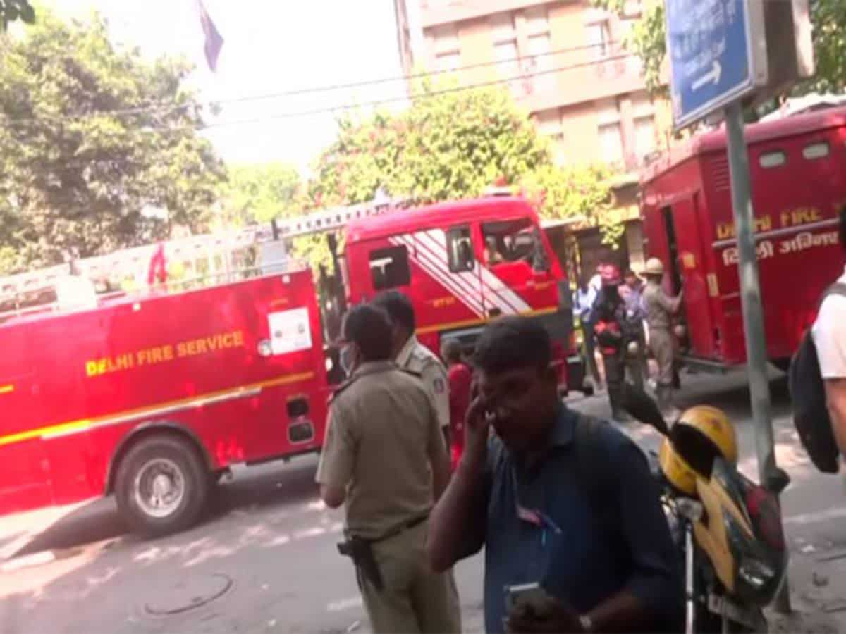 Fire breaks out at Delhi income tax office, 10 fire tenders rushed to spot