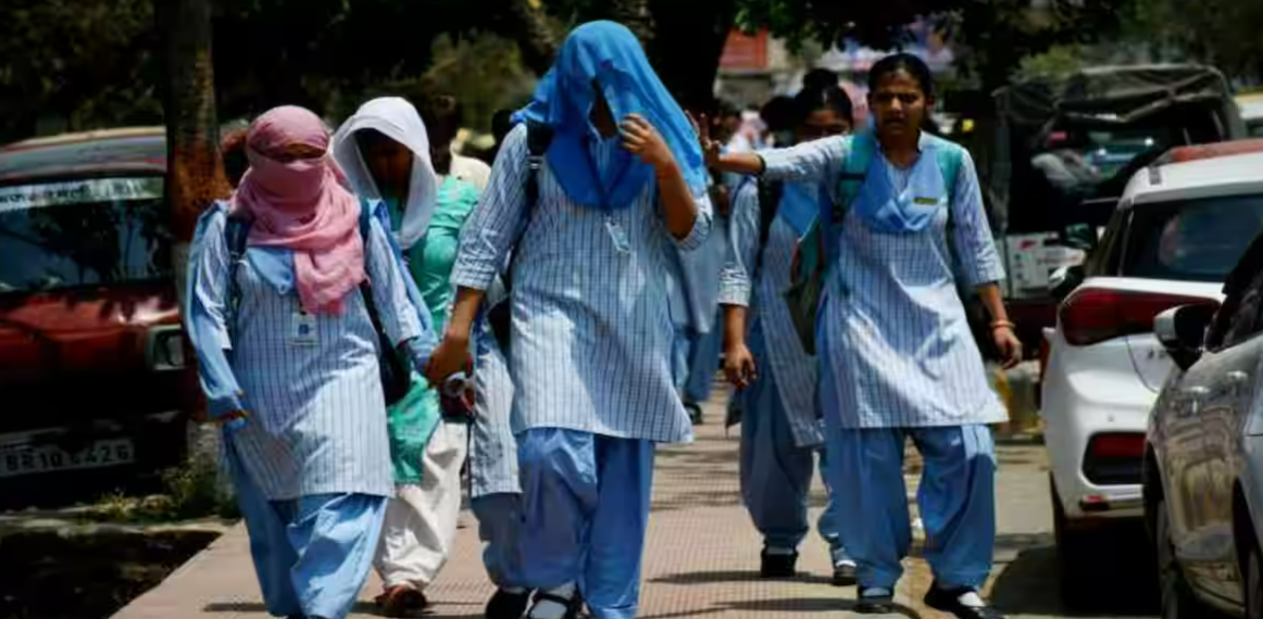Delhi weather forecast: Temperature to touch 44 degrees