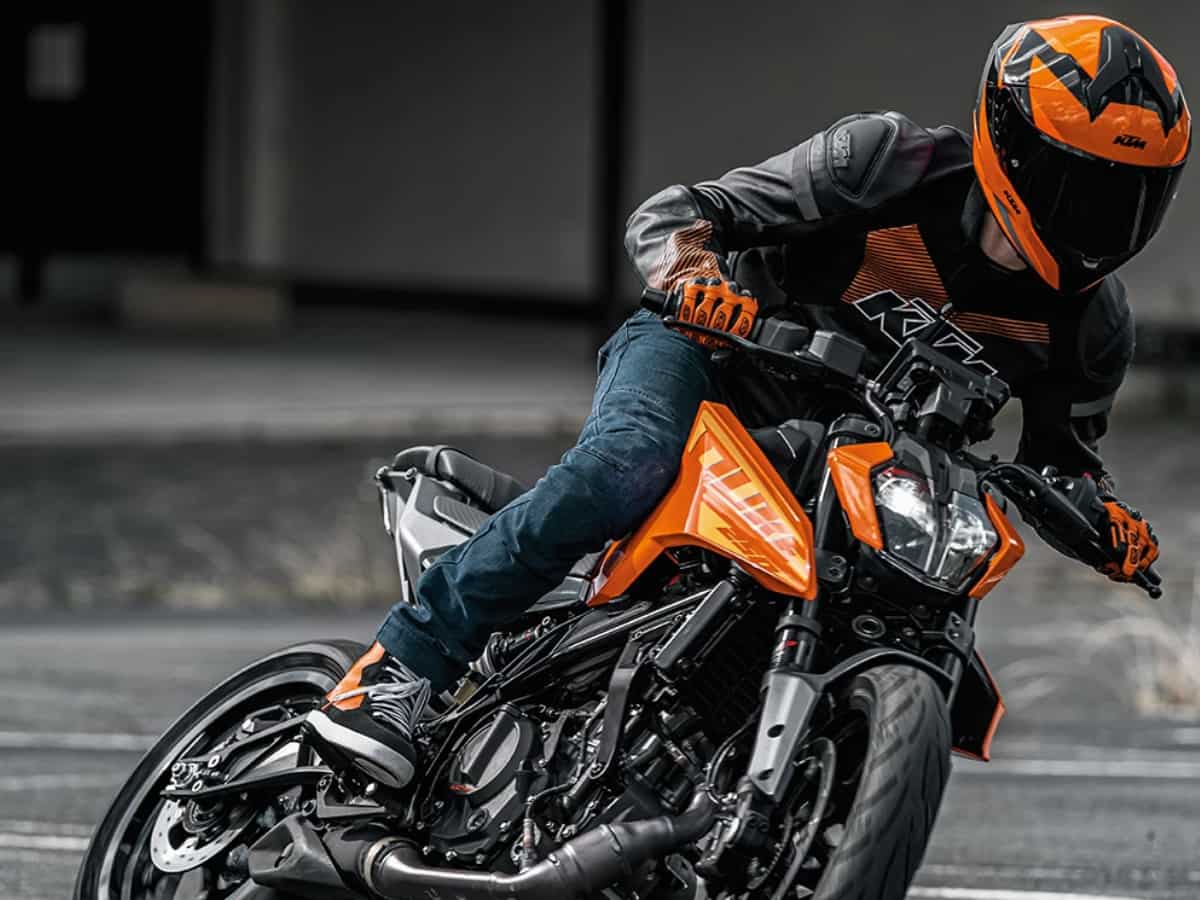 These powerful bikes, priced at less than Rs 2.5 lakh, are worth buying, check list