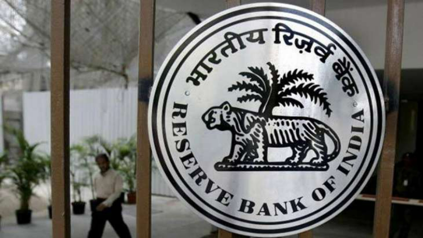 RBI announces Rs 2,10,874 crore dividend to government