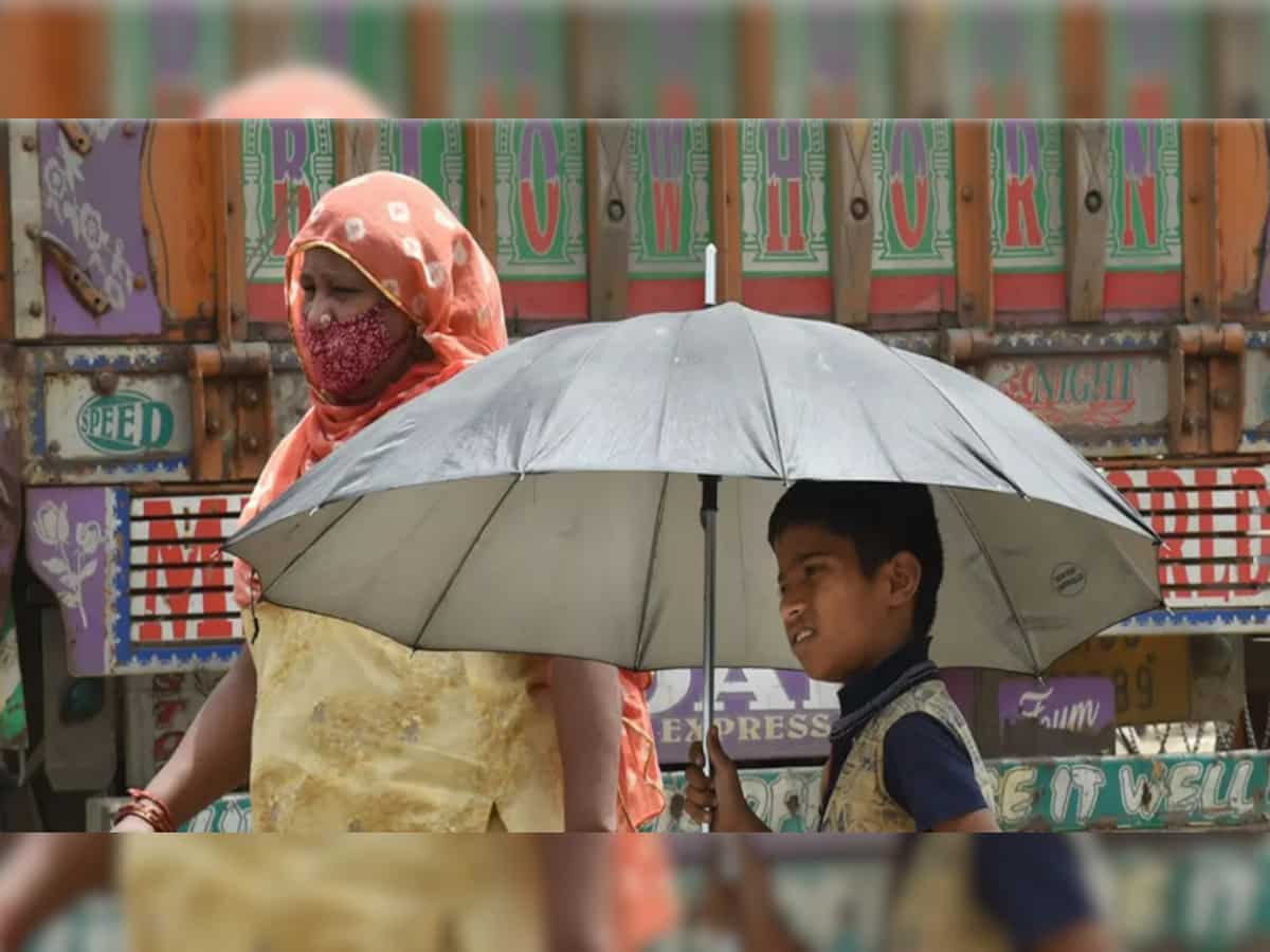 Delhi scorches to highest-ever temperature at 52.3 Degree Celsius in Mungeshpur