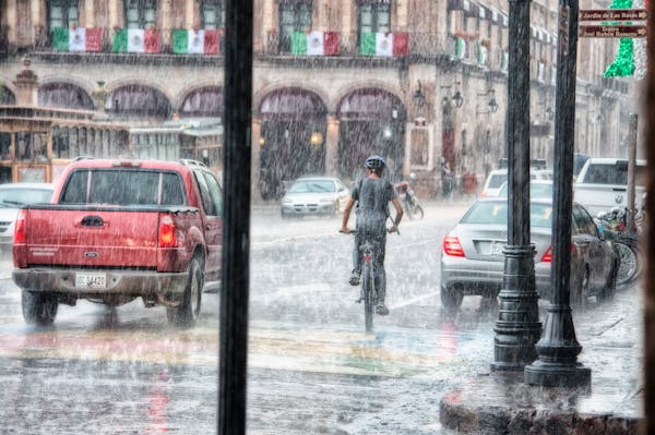 Heavy downpour and waterlogging haunt Kerala capital, IMD