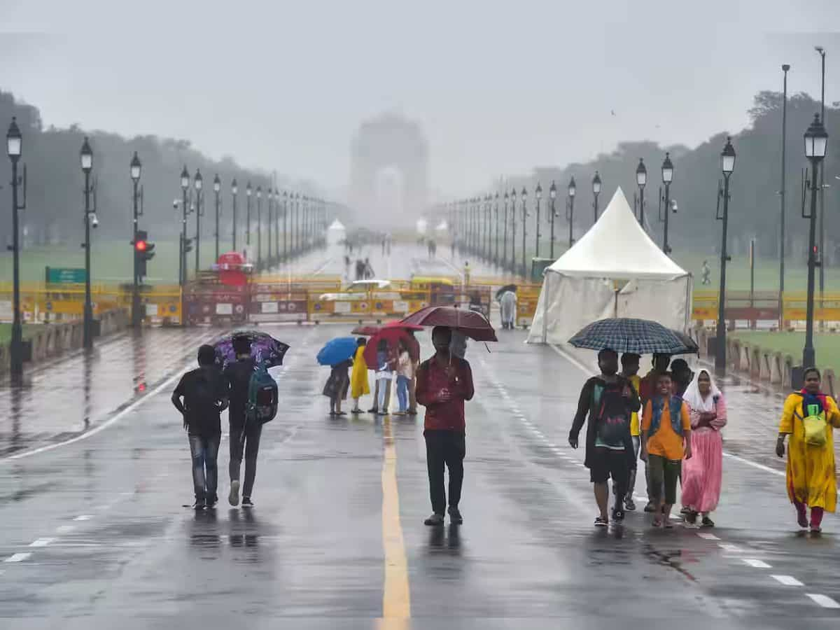 Delhi weather today news: Light rain, thunderstorm forecast for Delhi, max temp to be around 44 degrees Celsius 