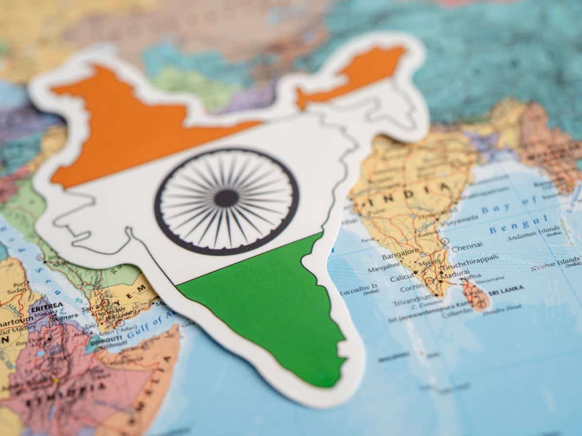 India becomes the fifth largest economy