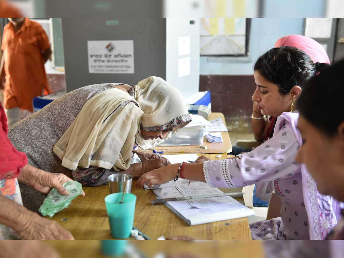 Lok Sabha Election Phase 7: Over 10% polling recorded in eight seats in Bihar till 9 am