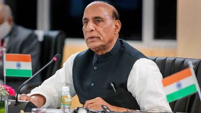 Rajnath Singh vs Ravidas Mehrotra in Lucknow  