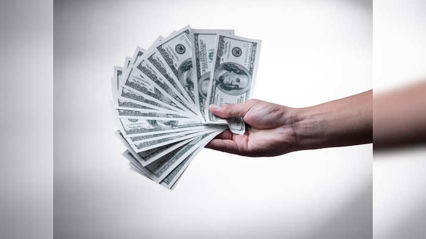 Rupee surges 38 paise to 83.04 against US dollar in early trade