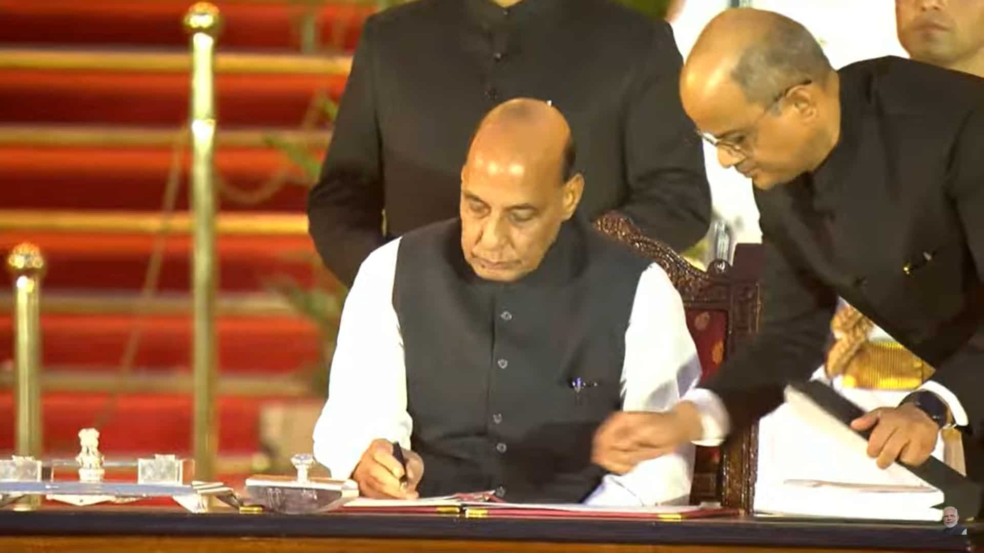 Rajnath Singh sworn in as Cabinet minister