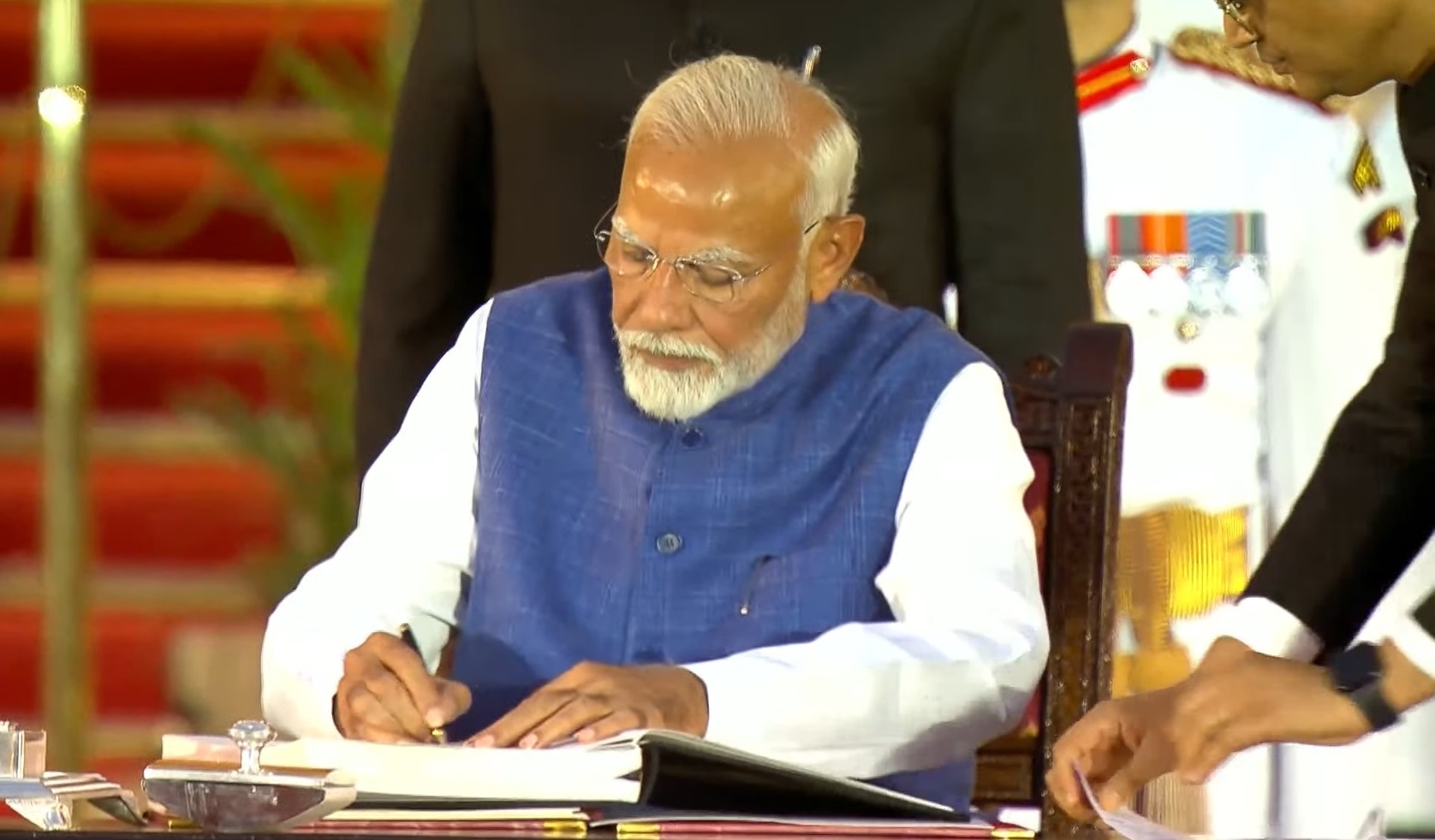 PM Modi Oath Ceremony HIGHLIGHTS: PM Narendra Modi takes oath for third time in a row in grand ceremony