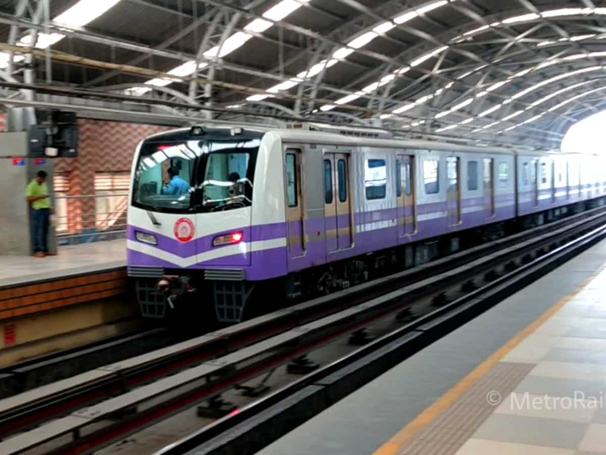 Kolkata Metro to get battery power for moving stranded train