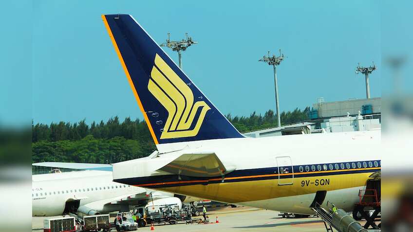 Singapore Airlines compensates passengers after turbulence incident