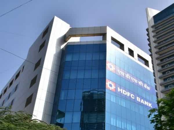 HDFC Life sees 100 basis points hit on margins from higher surrender value 