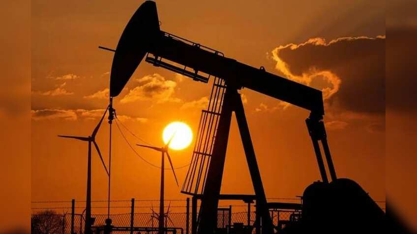 Crude oil futures decline on low demand