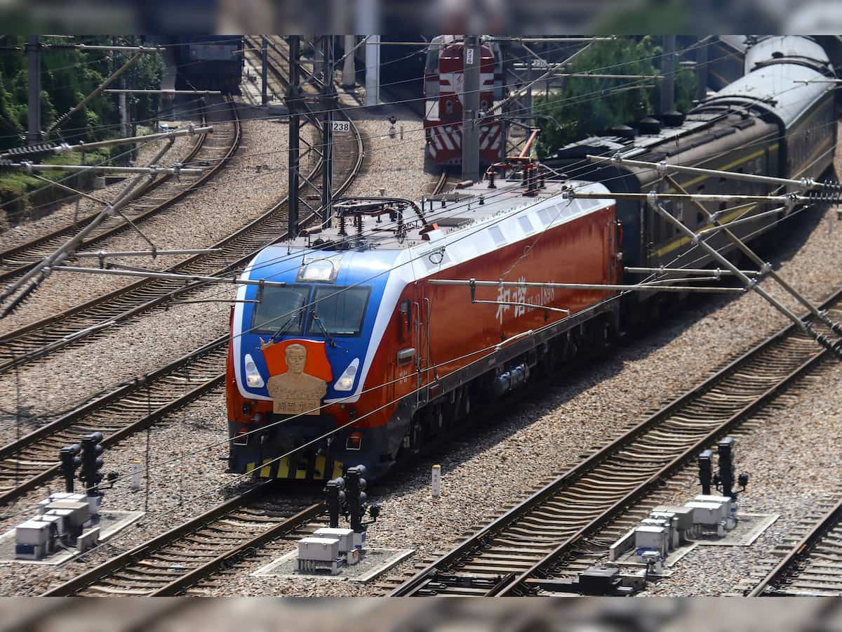 Railway service suspended amid persistent heavy rain in China