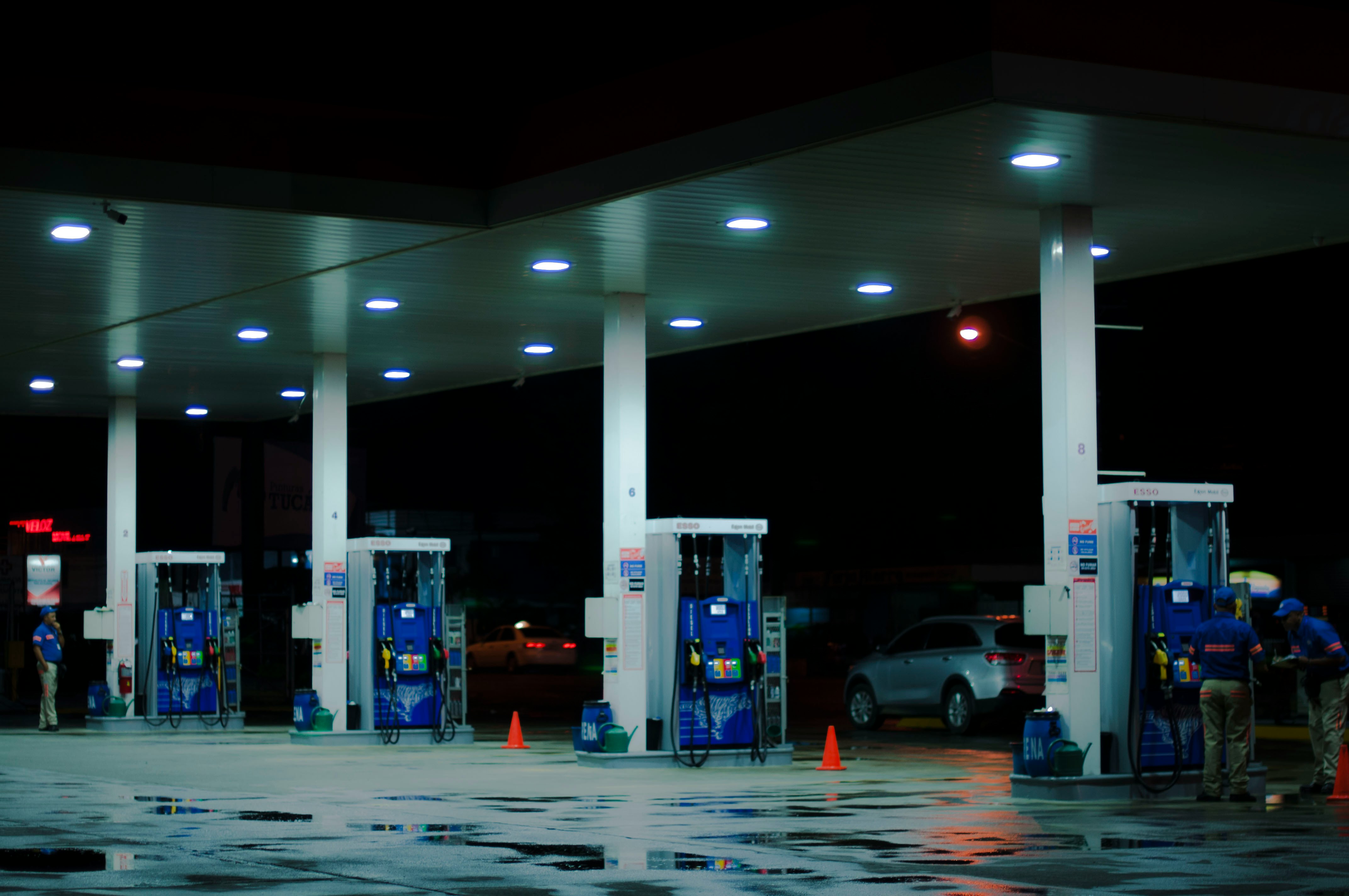 Pakistan government announces Rs 10.20 reduction in petrol