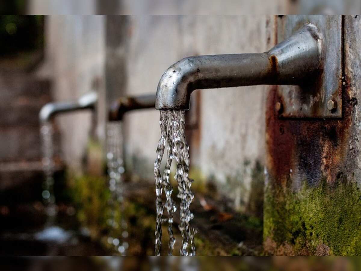 Delhi water crisis: BJP protests against AAP government