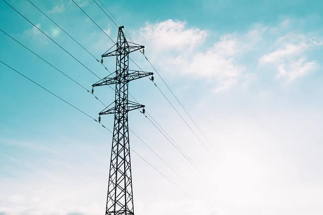 Delhi's peak power demand records new high of 8,647 MW as heatwave conditions continue