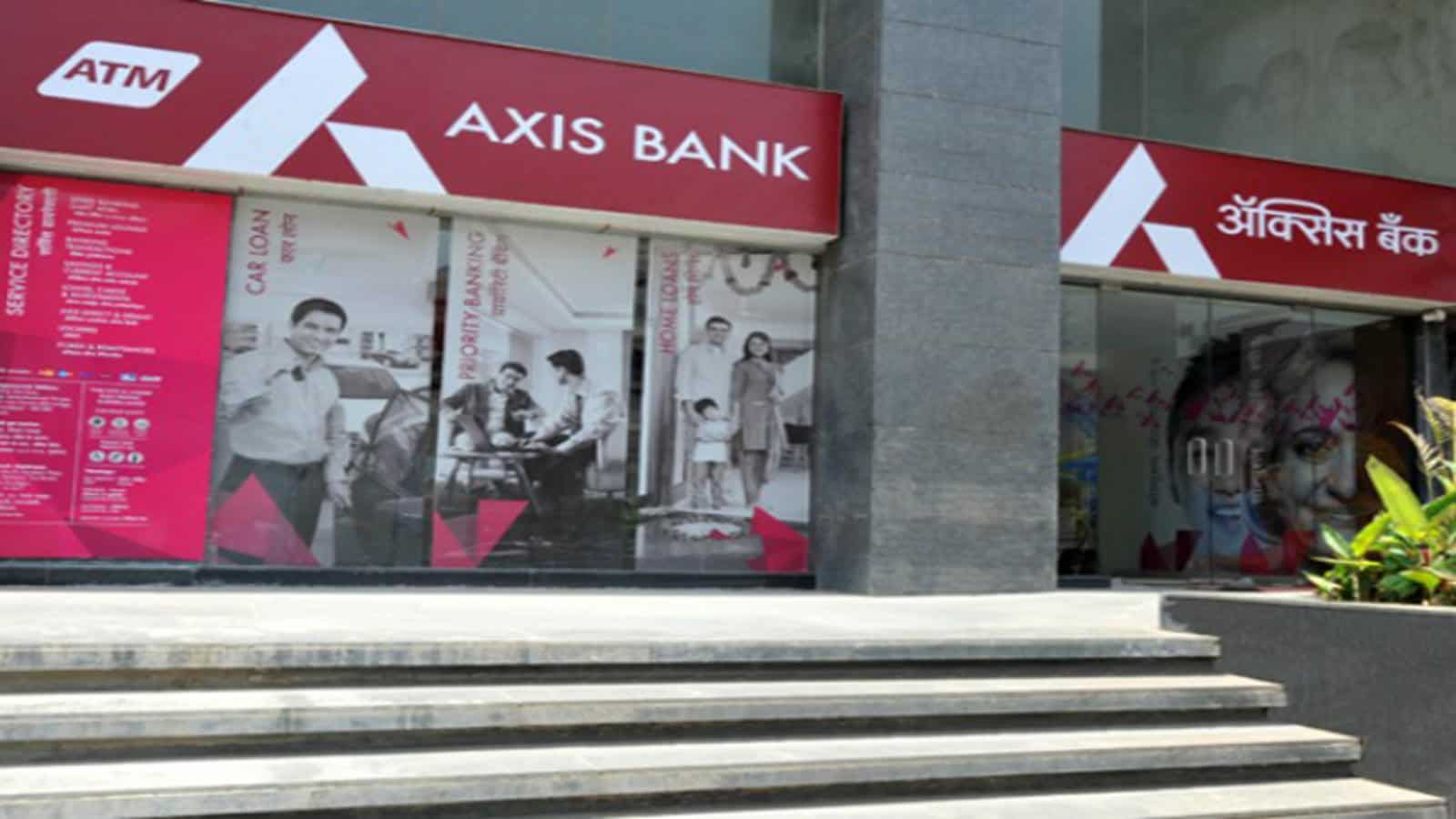 Axis Bank hikes stake in Max Life for Rs 336 crore