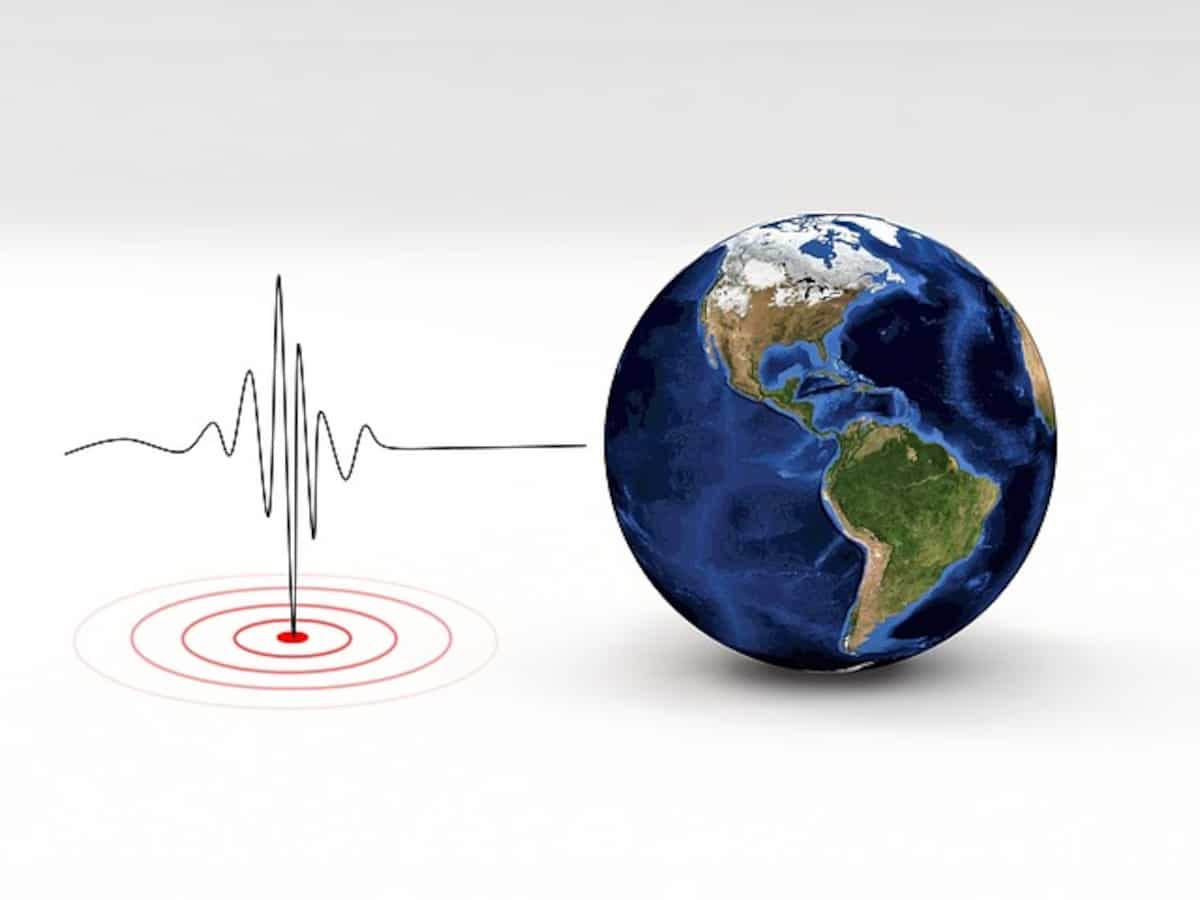5.7-magnitude earthquake rocks Indonesia