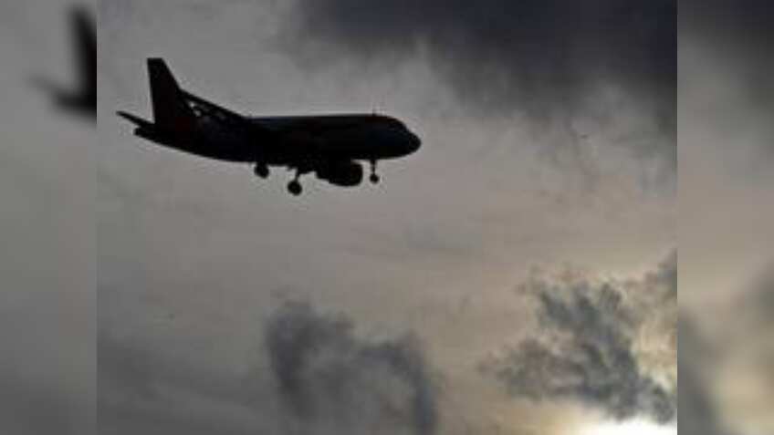 ixigo extends ties with PhonePe to offer flight, bus booking services