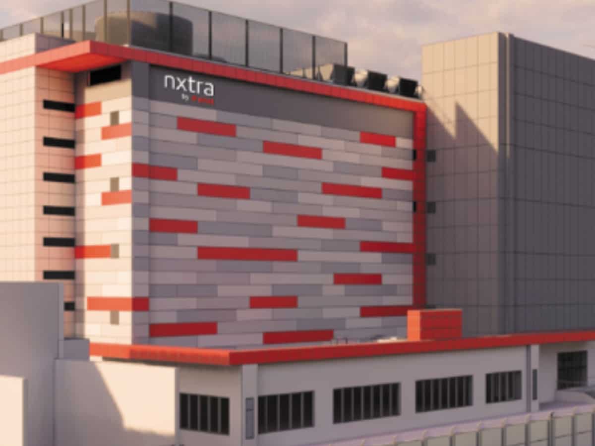  Airtel's Nxtra joins RE100, to become 100% renewable energy data centre company