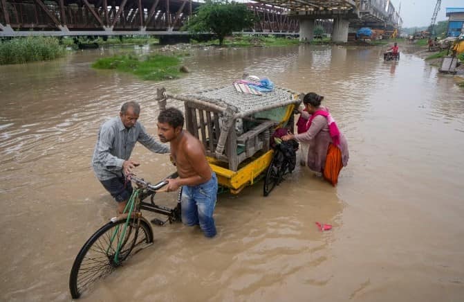 WEATHER UPDATE: Heavy rains pound Delhi as monsoon arrives; airport canopy collapse, waterlogging, traffic snarls add to chaos