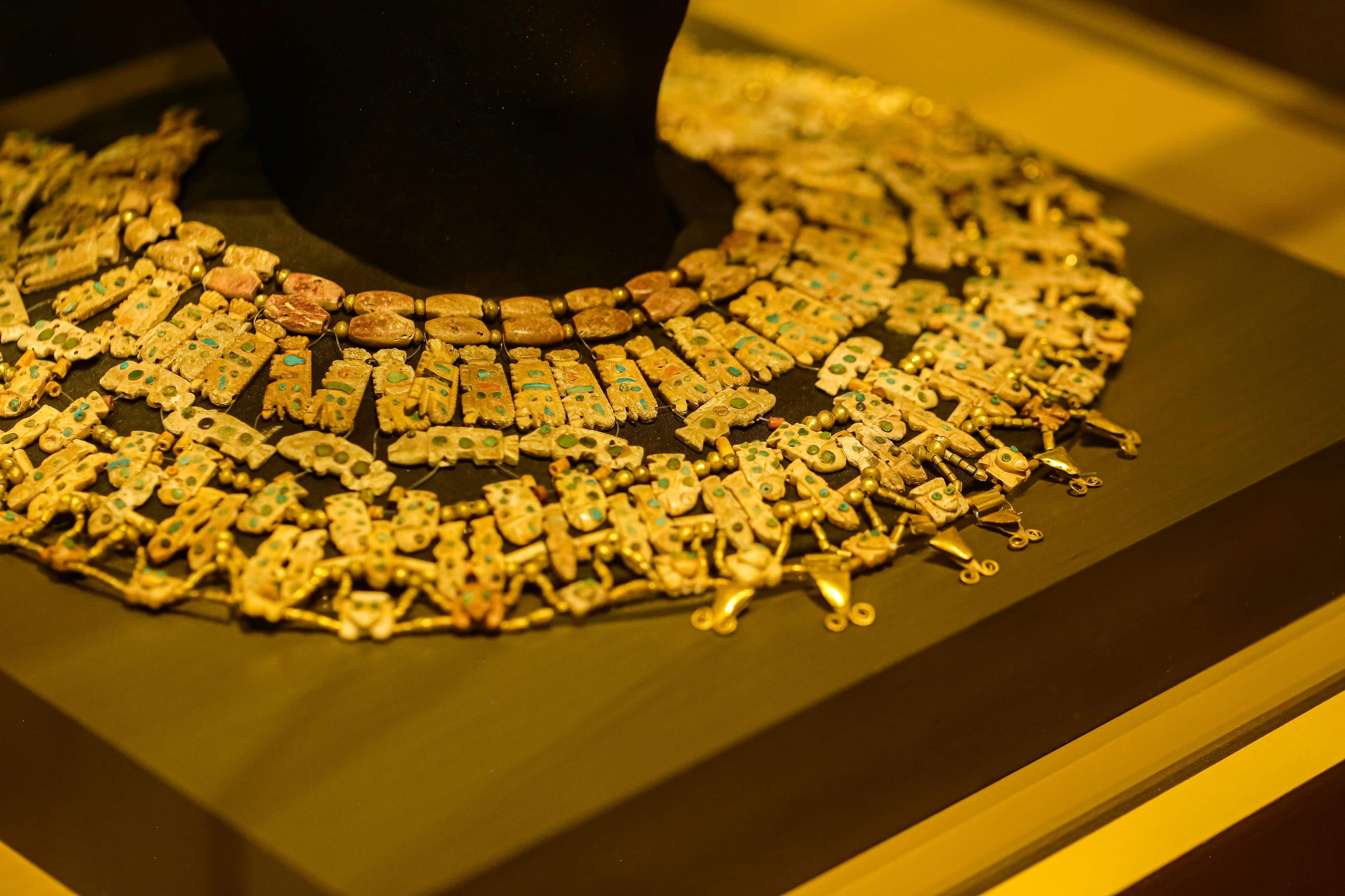 Commodity Capsule: Gold futures slip on low demand