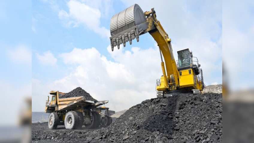 Ministry of Coal launches 10th round of auctions, over 100 industry reps participate