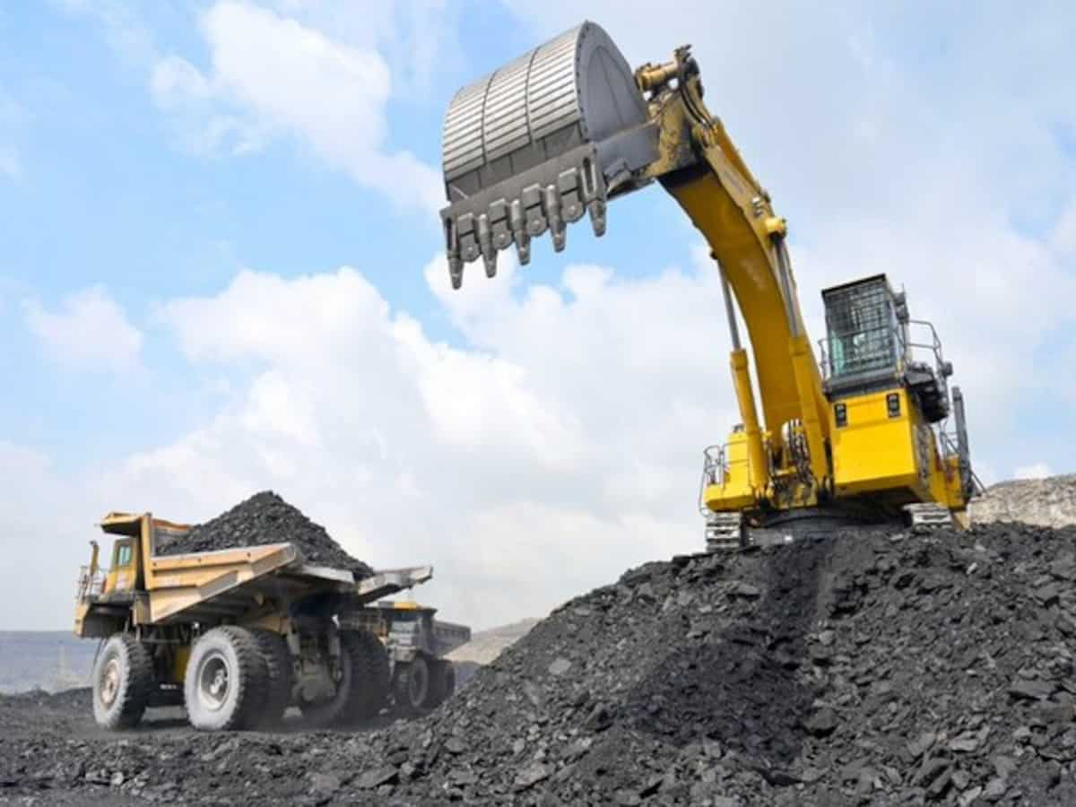 Ministry of Coal launches 10th round of auctions, over 100 industry reps participate