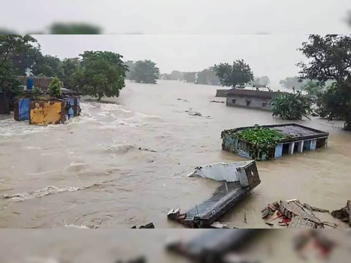 Bihar flood news: Flood threat looms over West Champaran, Gopalganj due to the heavy rainfall in Nepal