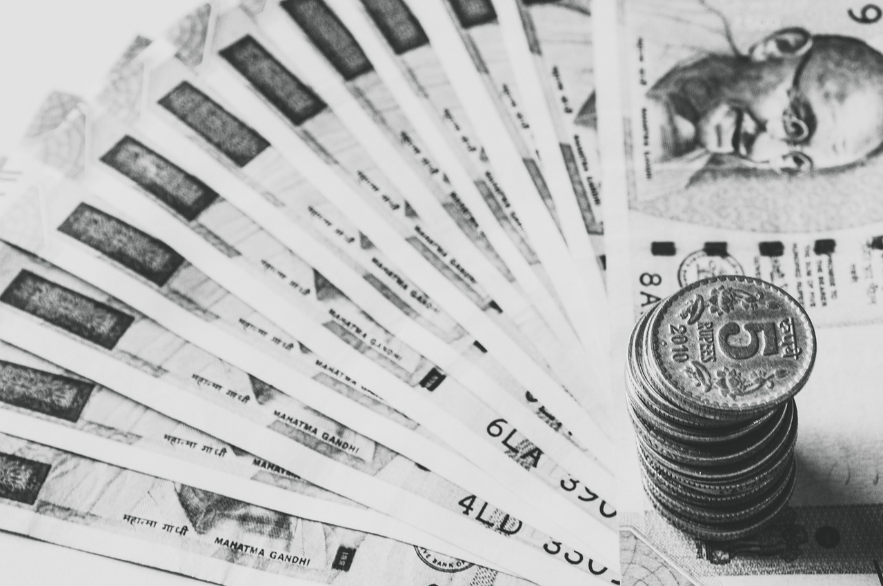 Top 5 large-cap SIP mutual funds in 5
