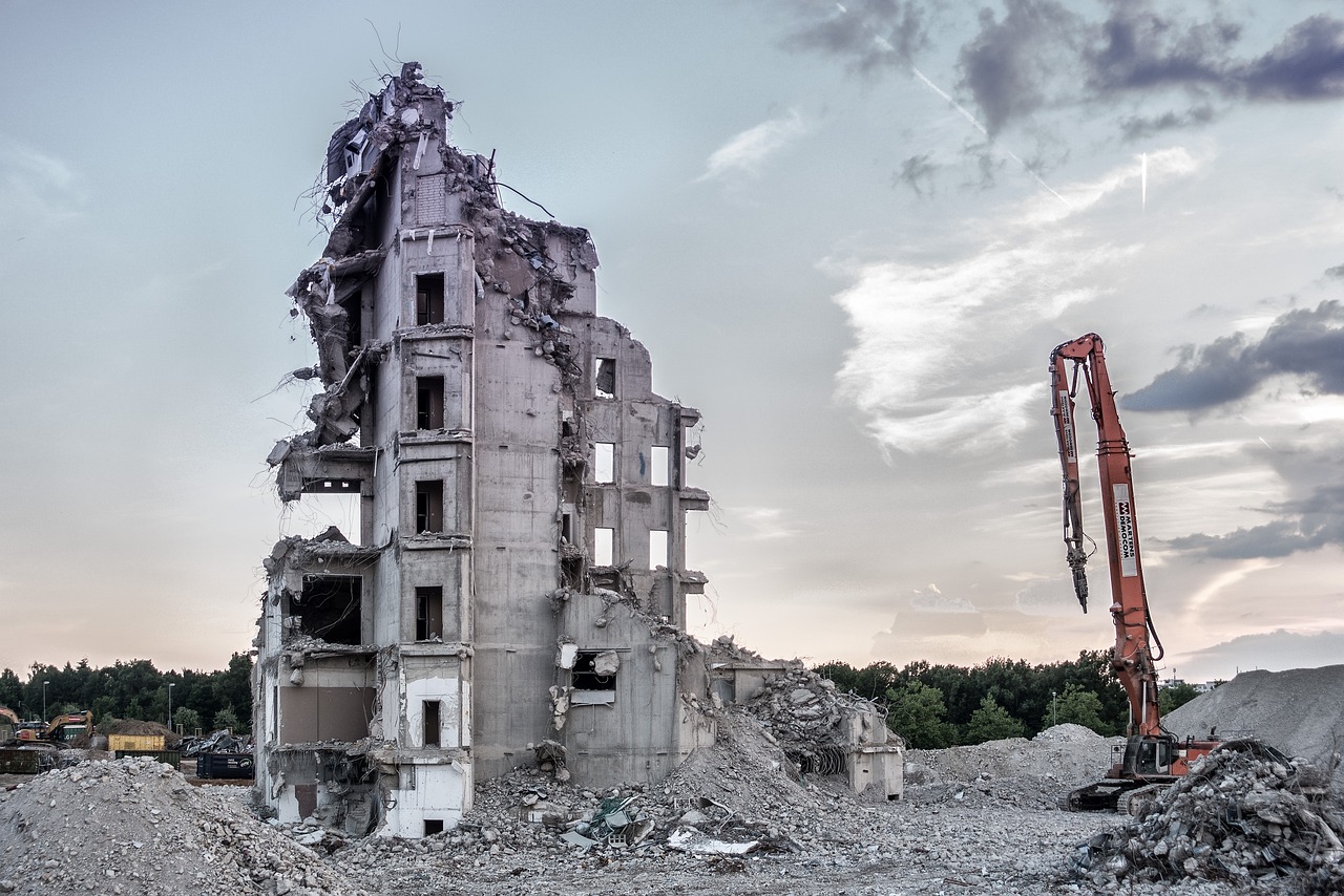 Delhi HC orders DDA to demolish all unauthorised