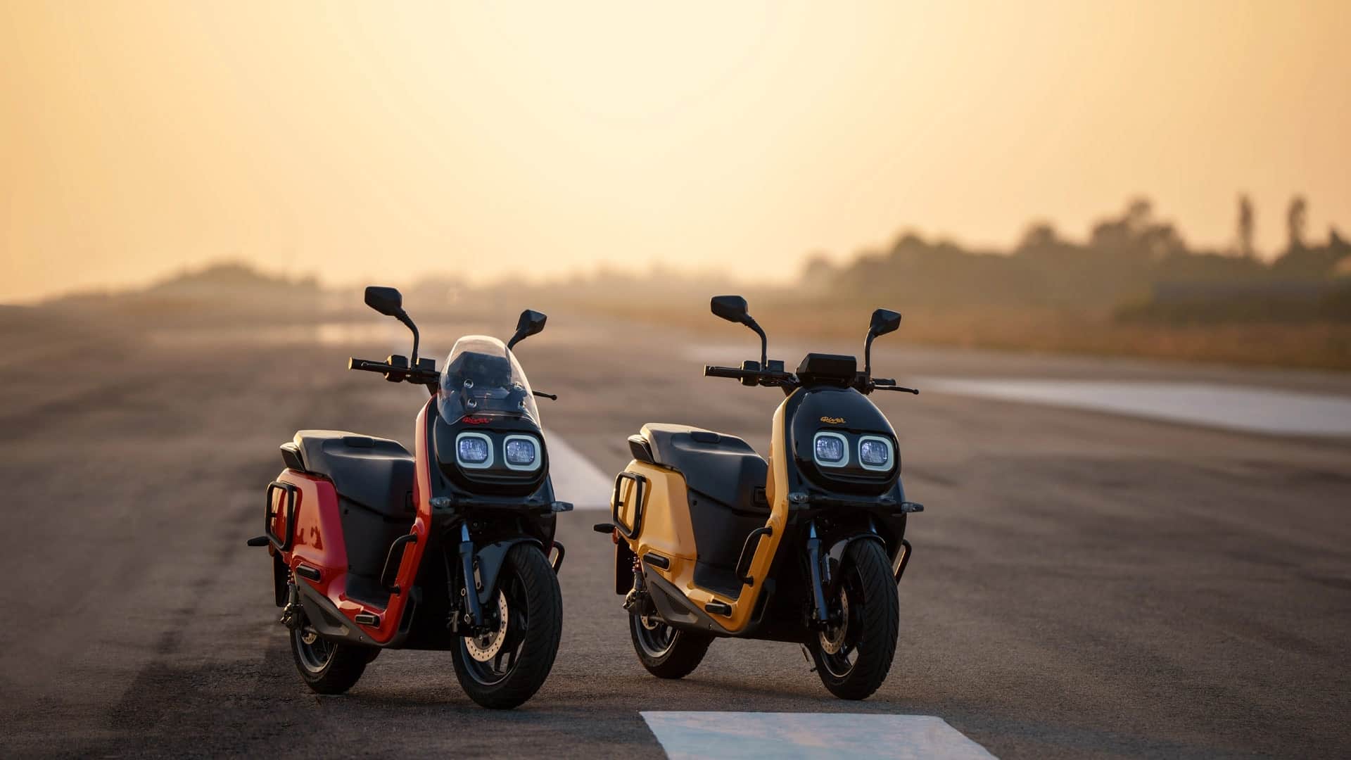 5 electric scooters under Rs 1.60 lakhs with impressive boot space and