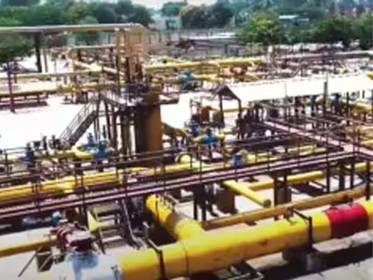 Consumption of natural gas rises by 7%  in June as more Indians switch to green fuel