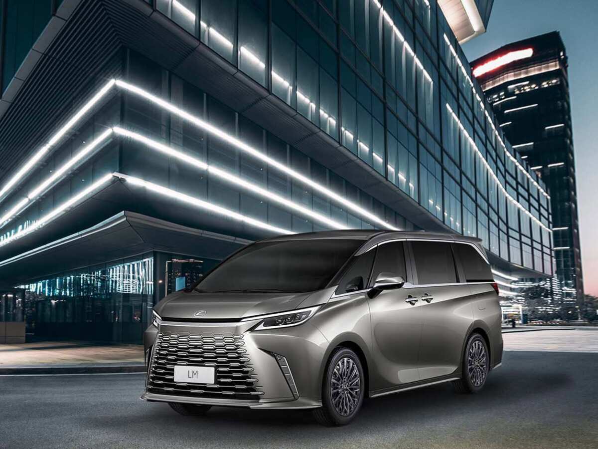 Lexus begins deliveries of the ultra-luxurious LM 350h in India