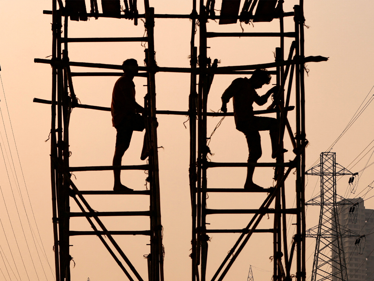 India's power consumption rises 3.5% to 145.40 billion