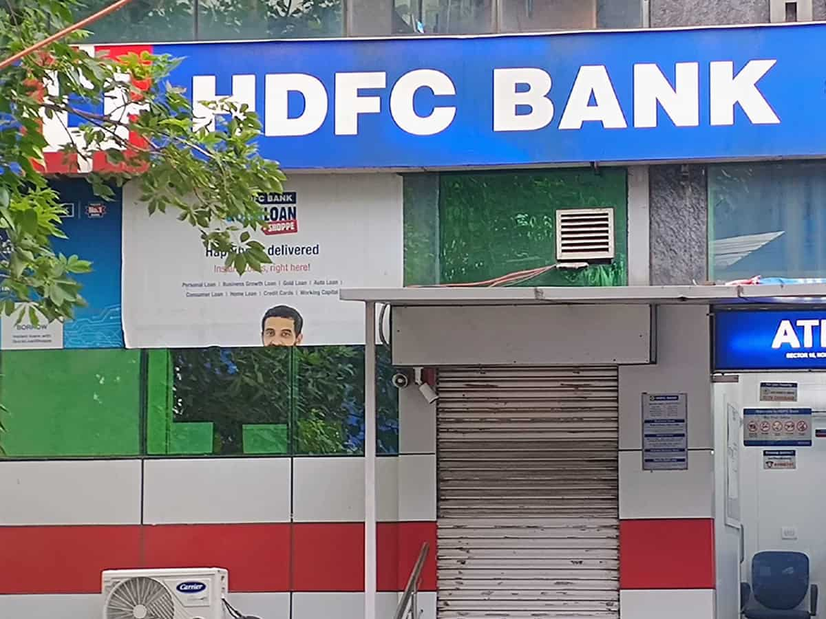 Largecap stocks to buy for short term: HDFC Bank shares