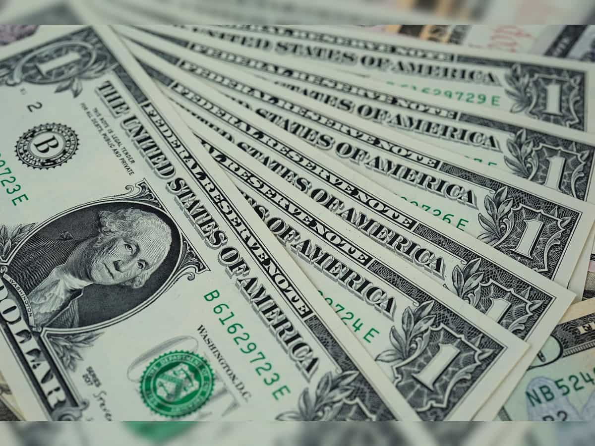 Forex reserves jump by USD 75.33 billion to record USD 674.91 billion