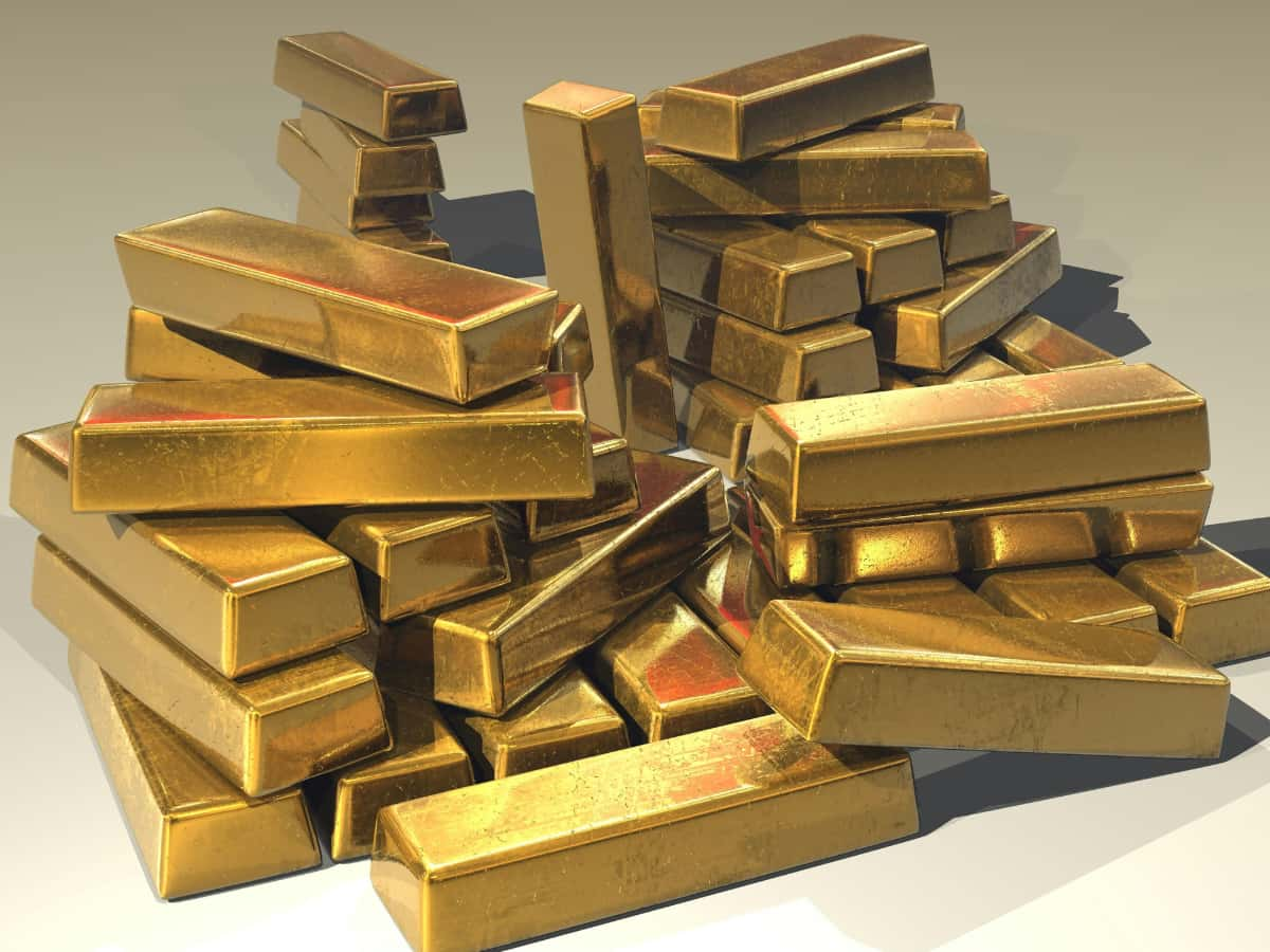 Gold and Silver rate today (Aug 12, 2024): Yellow metal trades steady near Rs 70,000/10 gm; white metal above Rs 80,800 per kg