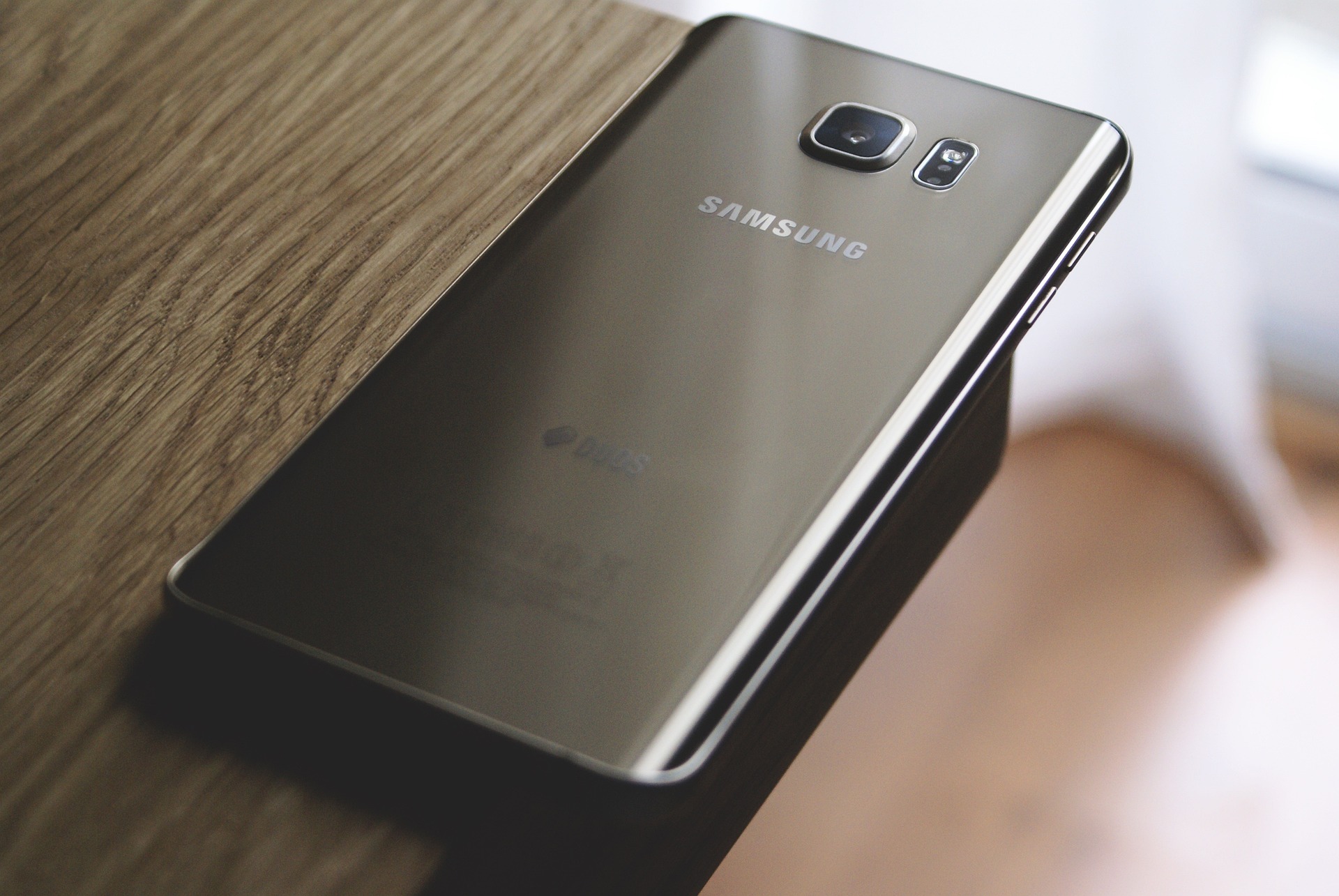 India's smartphone market grows 3.2 percent with 39 mn units shipment in Q2, Vivo tops the chart