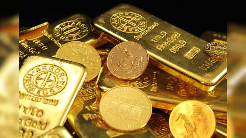 Gold rises Rs 300 per 10 g; silver declines Rs 300