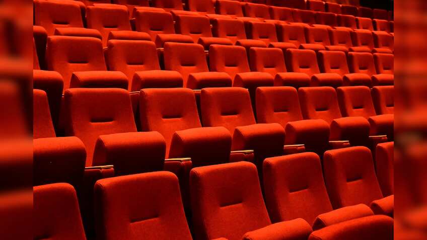 Shraddha Kapoor, Raj Kumar Rao's 'Stree 2' scores big at box office