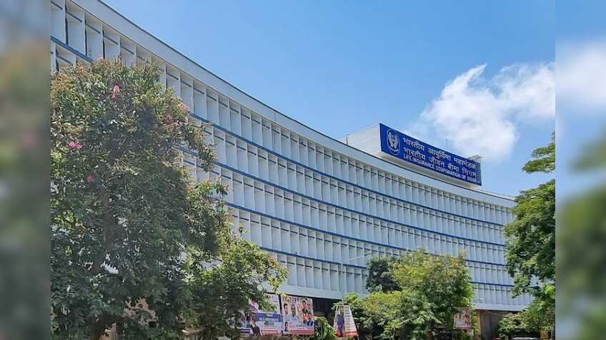 LIC agents earn Rs 10,328 a month in this state 